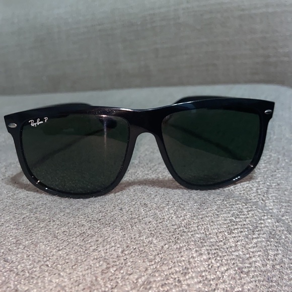 Rayban RB4147 polarized green solid color with black frames - Picture 4 of 13